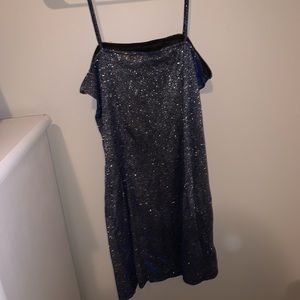 blue sparkly dress ⚡️
